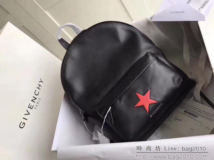 GlVENCHY紀梵希 爆款 頭層牛皮 原版亞銀五金 織帶＋兩顆小金屬五角星 休閒雙肩包 潮人必備款  tsg1226